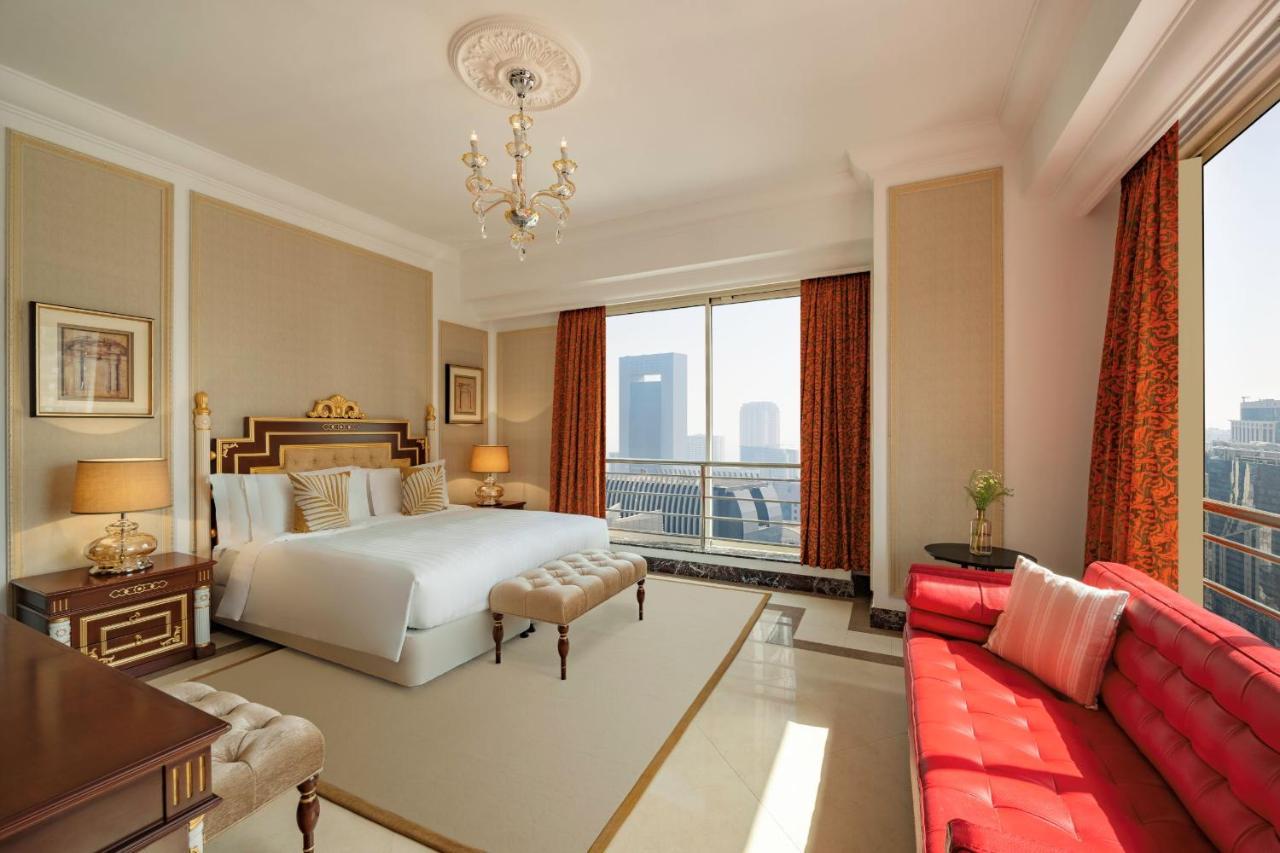 Hotel Dusit & - 5*